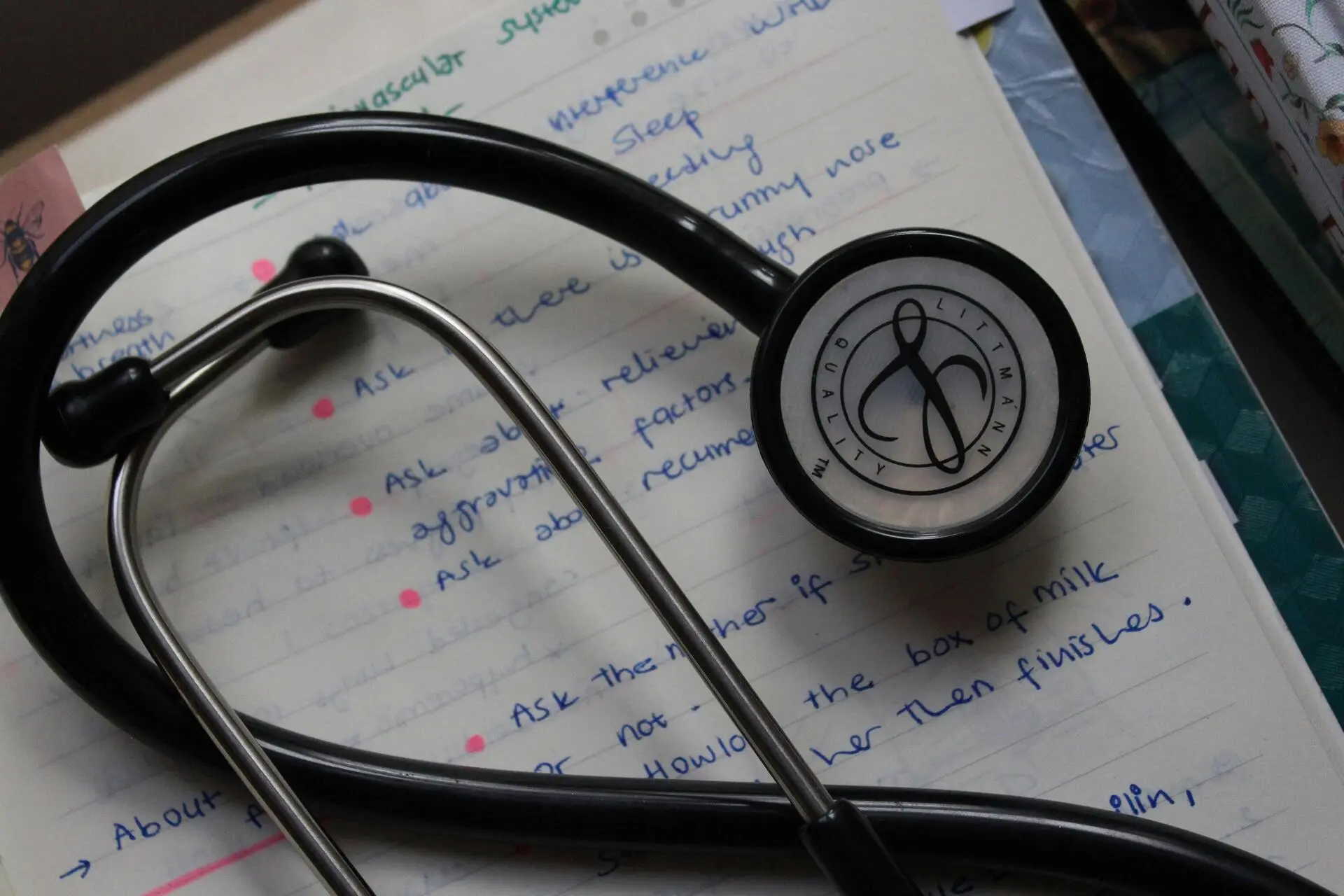 stethoscope background image